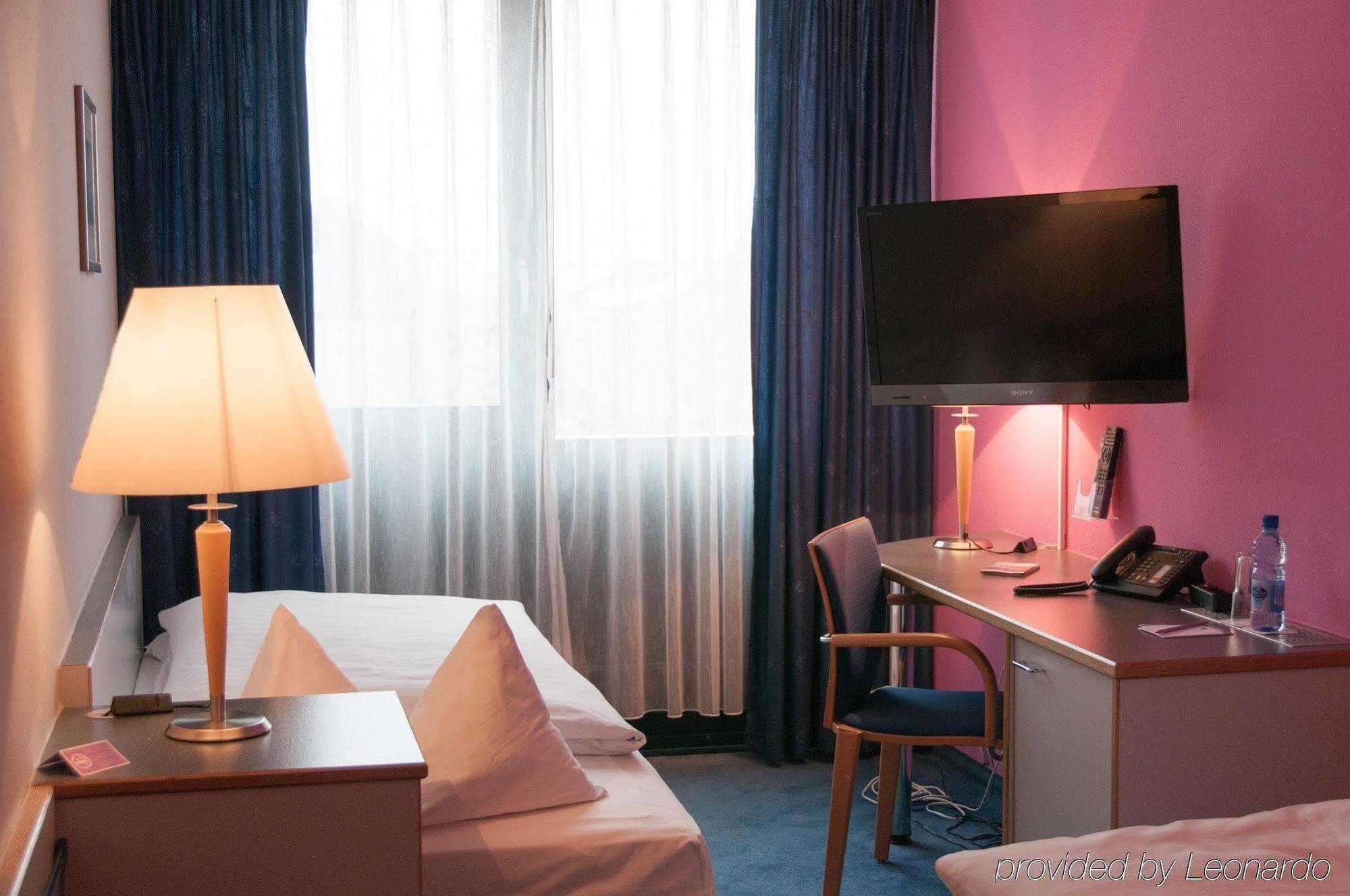 Geroldswil Swiss Quality Hotel Cameră foto