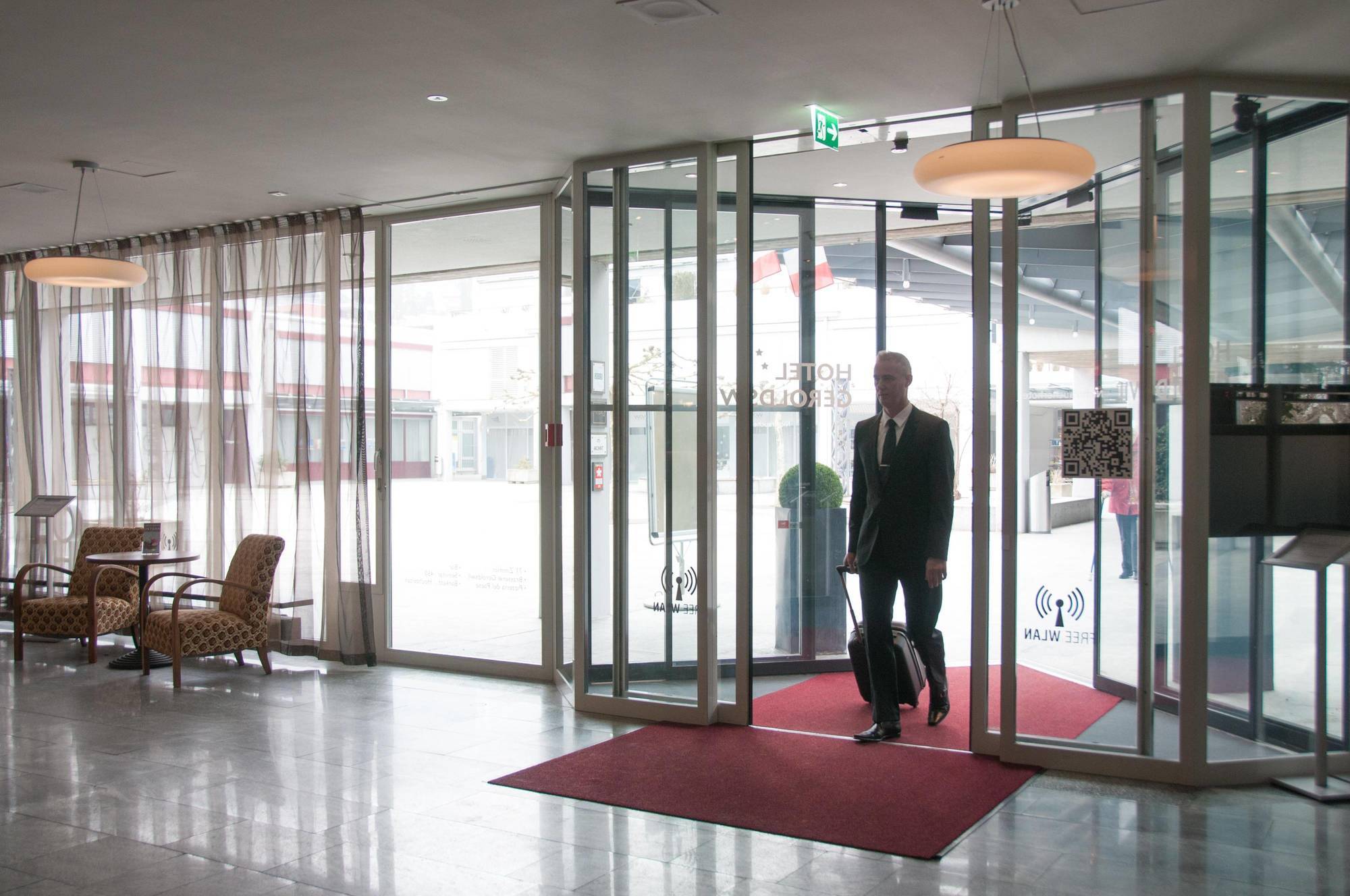 Geroldswil Swiss Quality Hotel Exterior foto